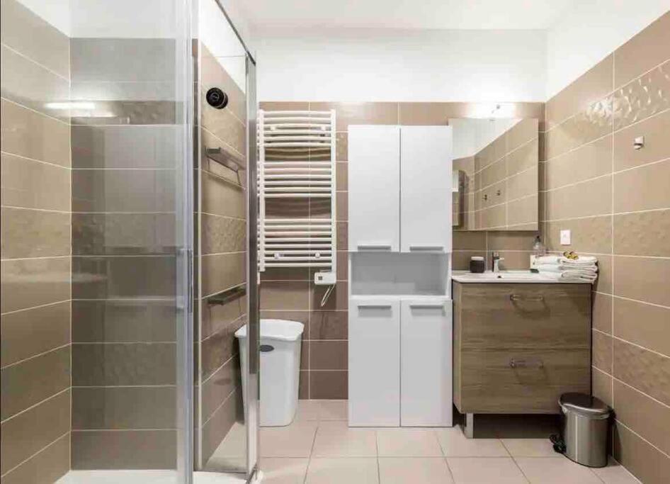 Logement Moderne Luxueux Parking Ac Cote De La Mer Nizza Kültér fotó
